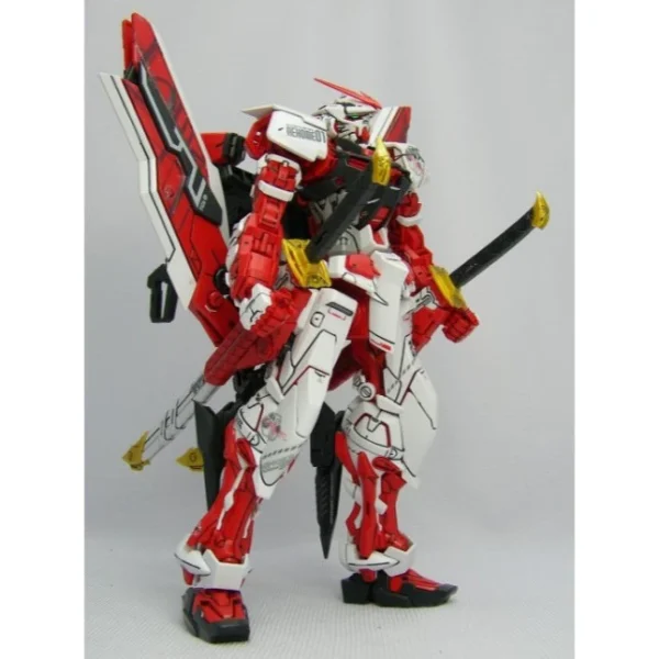 DBN MG 1/100 Figther Astray Red Frame (#6601)