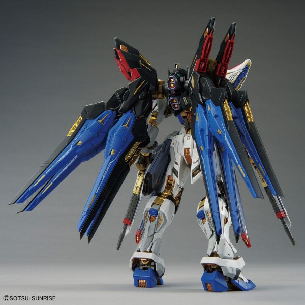 Bandai 1/100 MGEX Strike Freedom (Gundam Seed Destiny) - Image 3