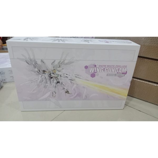Super Nova MG 1/100 Wing Gundam Snow White Prelude