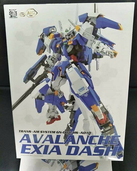 Dragon Momoko 1//100 MB Ver MG Avalanche Exia Dash